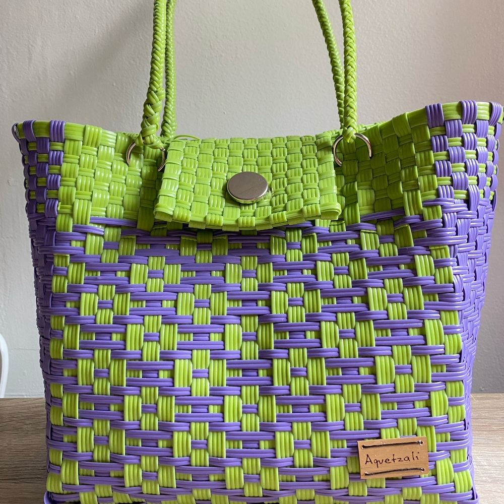 Handmade plastic handbag - Artisan made - Mexican handbag/purse - Handicraft bag